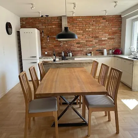 Spacious Family Old Town Apartment Danzig
