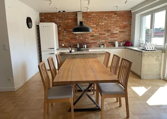 Spacious Family Old Town Apartment Danzig