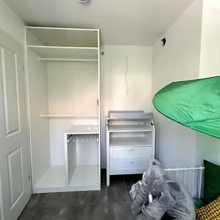 Spacious Family Old Town Apartment